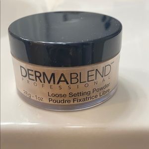 Dermablend loose setting powder